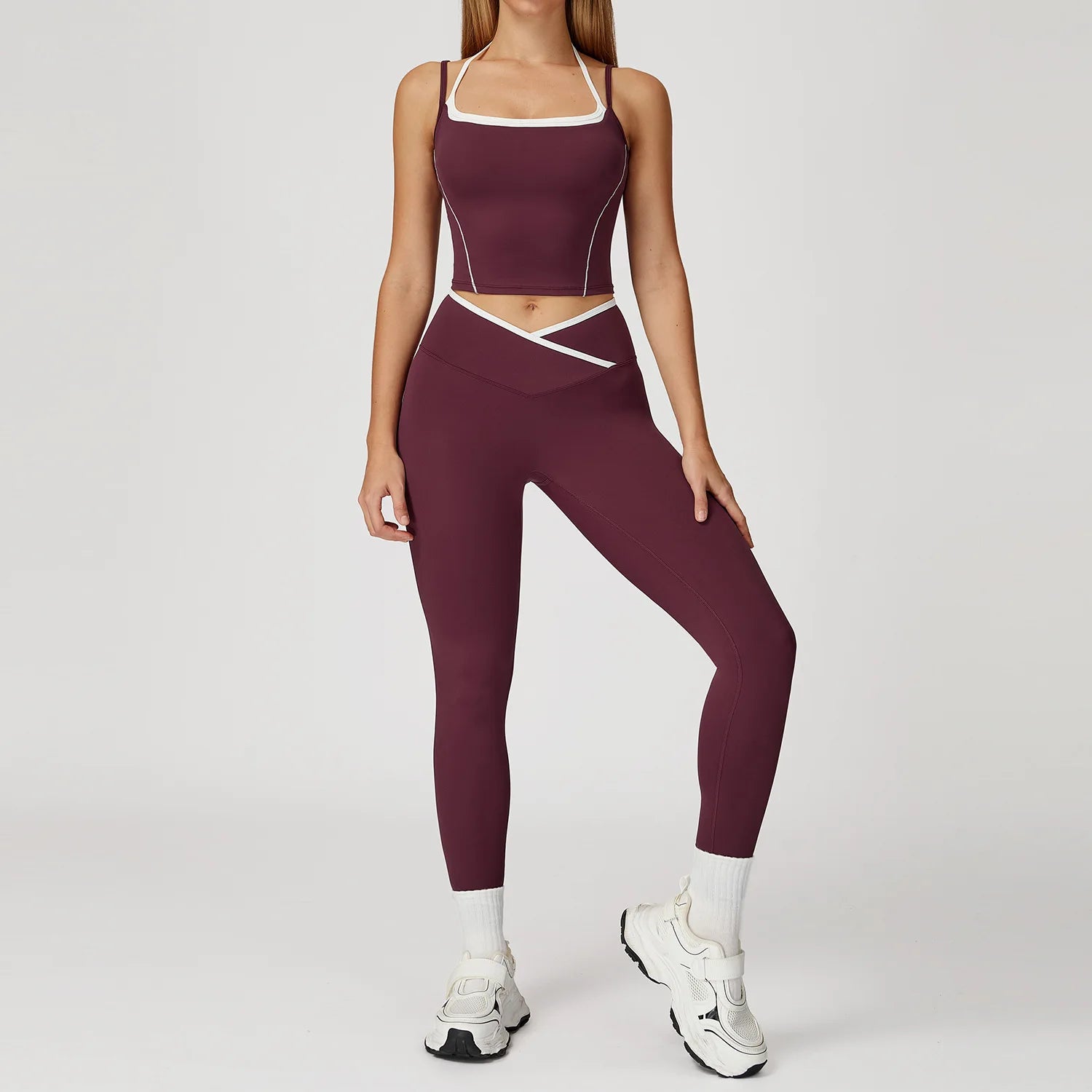 Fitness Set Cropped Top and V-Waist Yoga Pants
